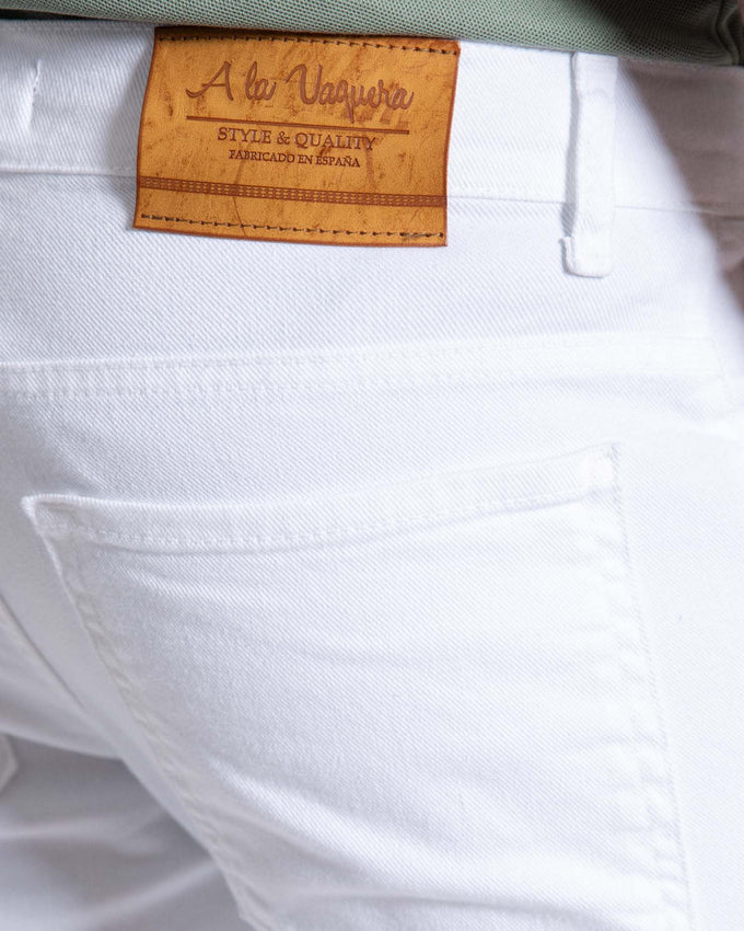 Pantalón Cinco Bolsillos blanco SKU 0.33327