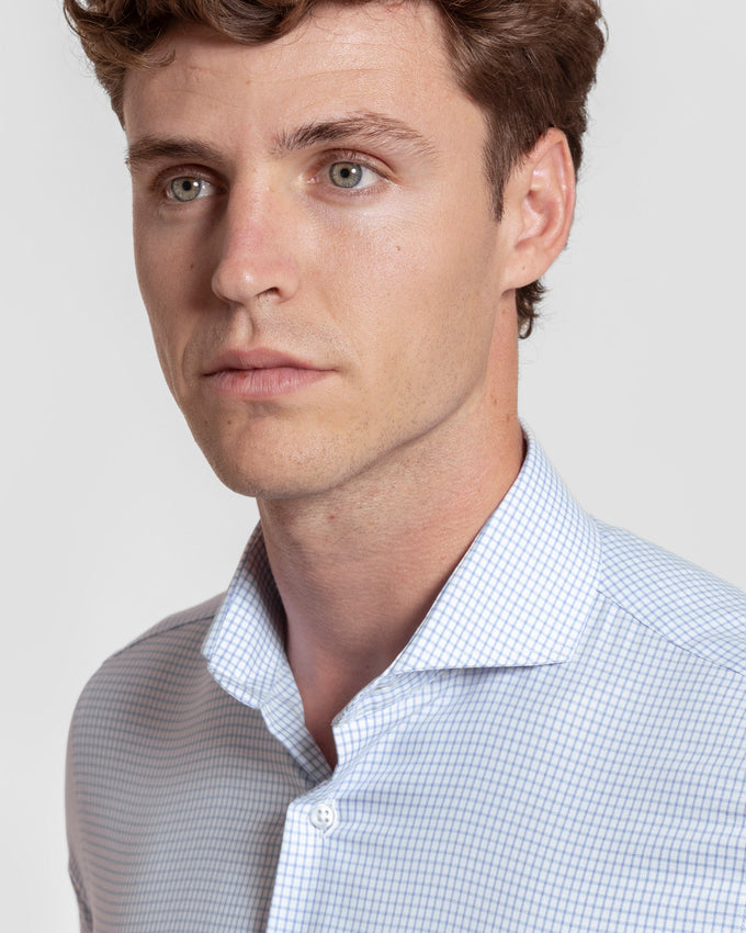 Camicia elegante a quadri piccoli azzurra, codice articolo 0.32185