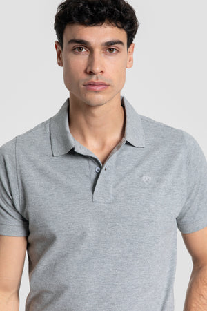 Polo brodé écusson Gris SKU 0.27365