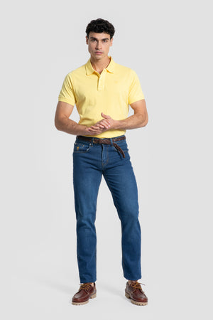 Polo piqué écusson jaune SKU 0.27365