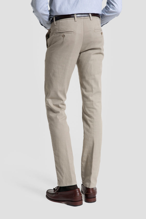 Pantalón Chino Hueso SKU 0.32483