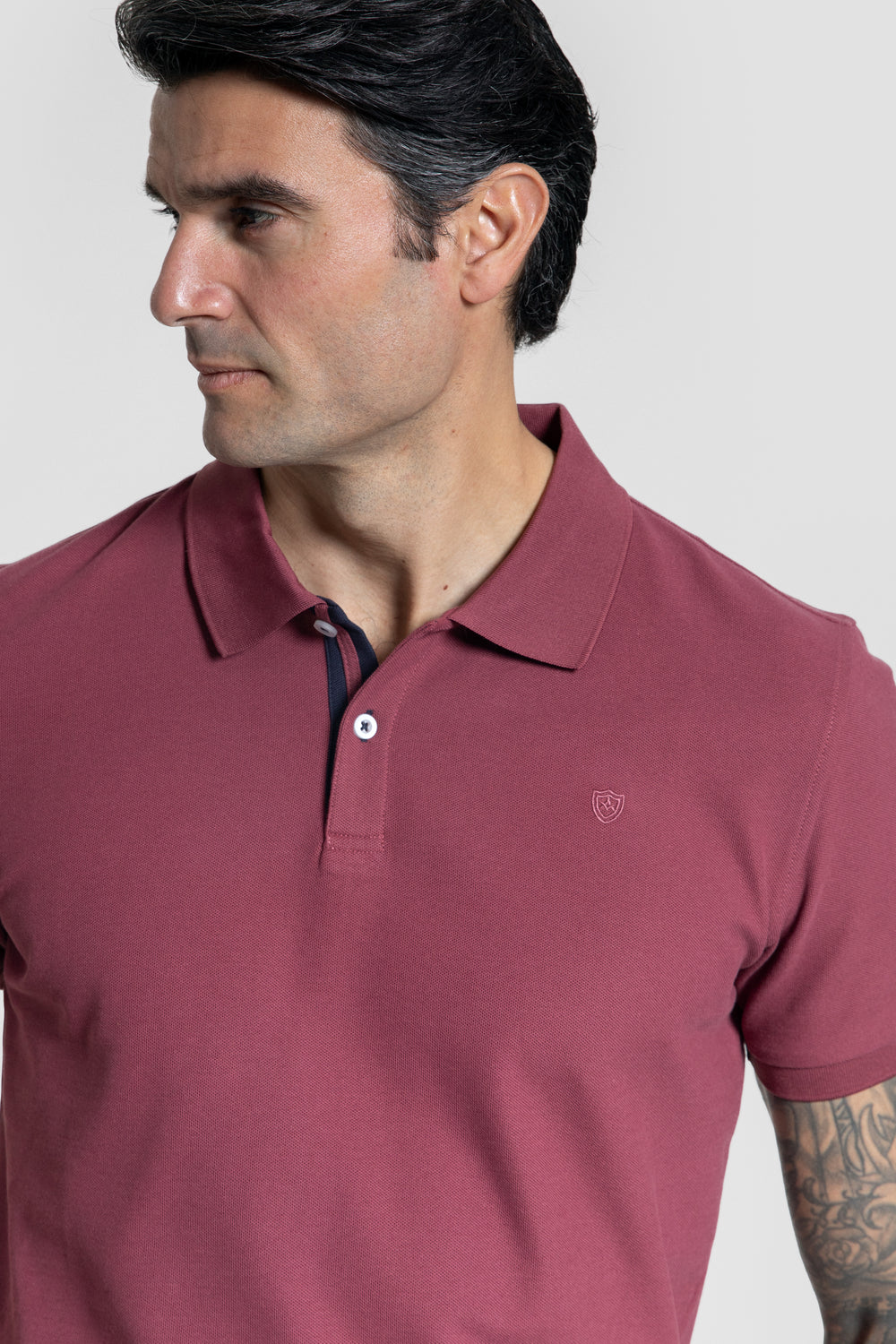 Polo Escudo SKU 0.33319