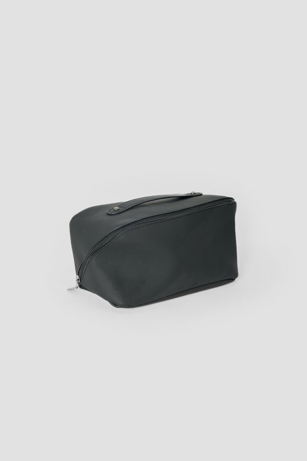 Trousse de toilette noire SKU 0.33334