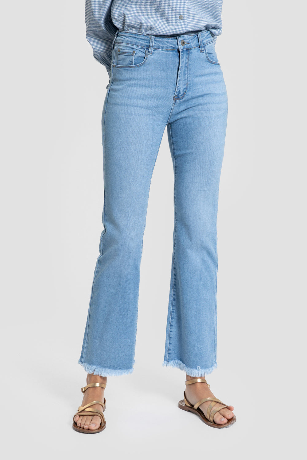 Jean Wide Leg Tiro Alto con Bajo Desflecado SKU 0.33586