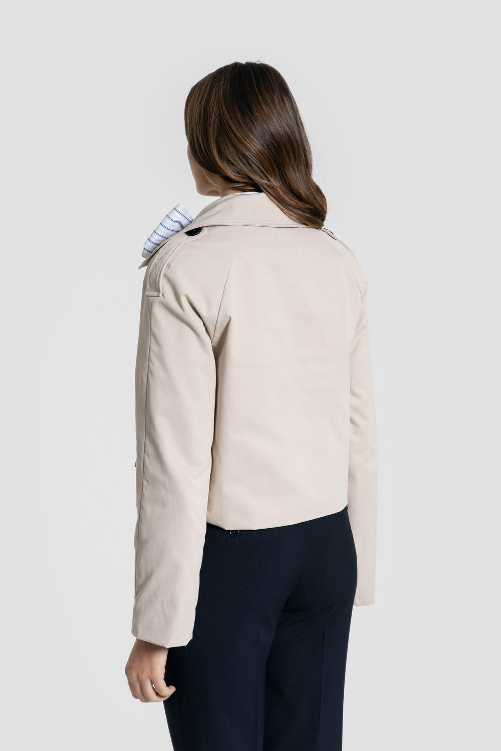 Chaqueta corta Sra Hueso SKU 0.33589