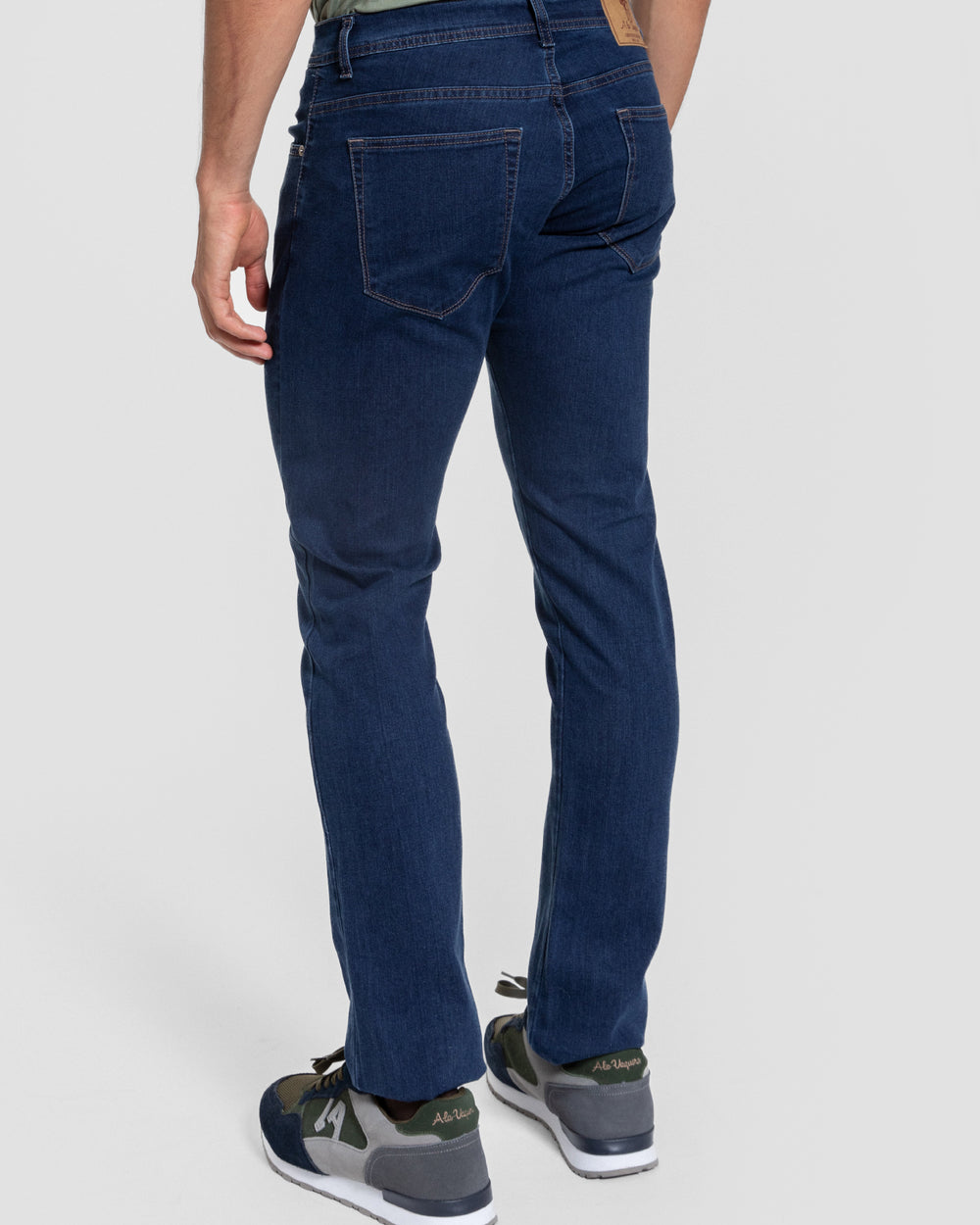 Pantalón Vaquero Piedra SKU 0.34146
