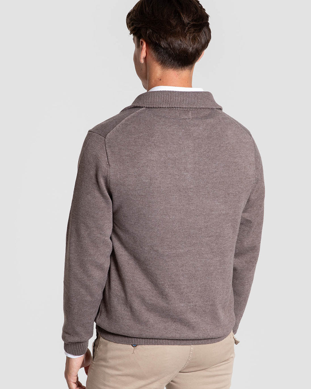 Pull demi-zippé marron SKU 0.34812