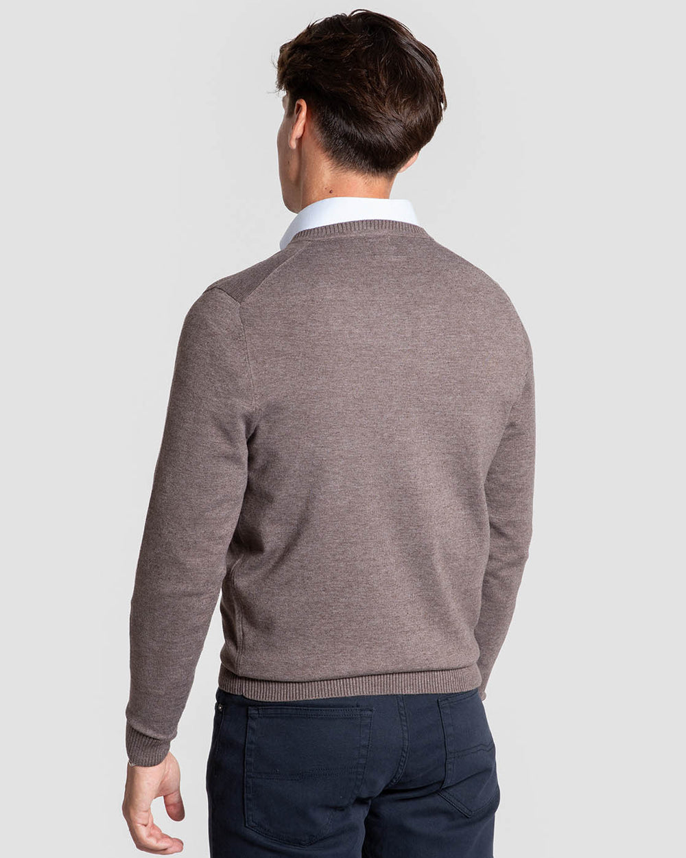 Jersey de Punto con Cuello de Pico Marrón SKU 0.34816
