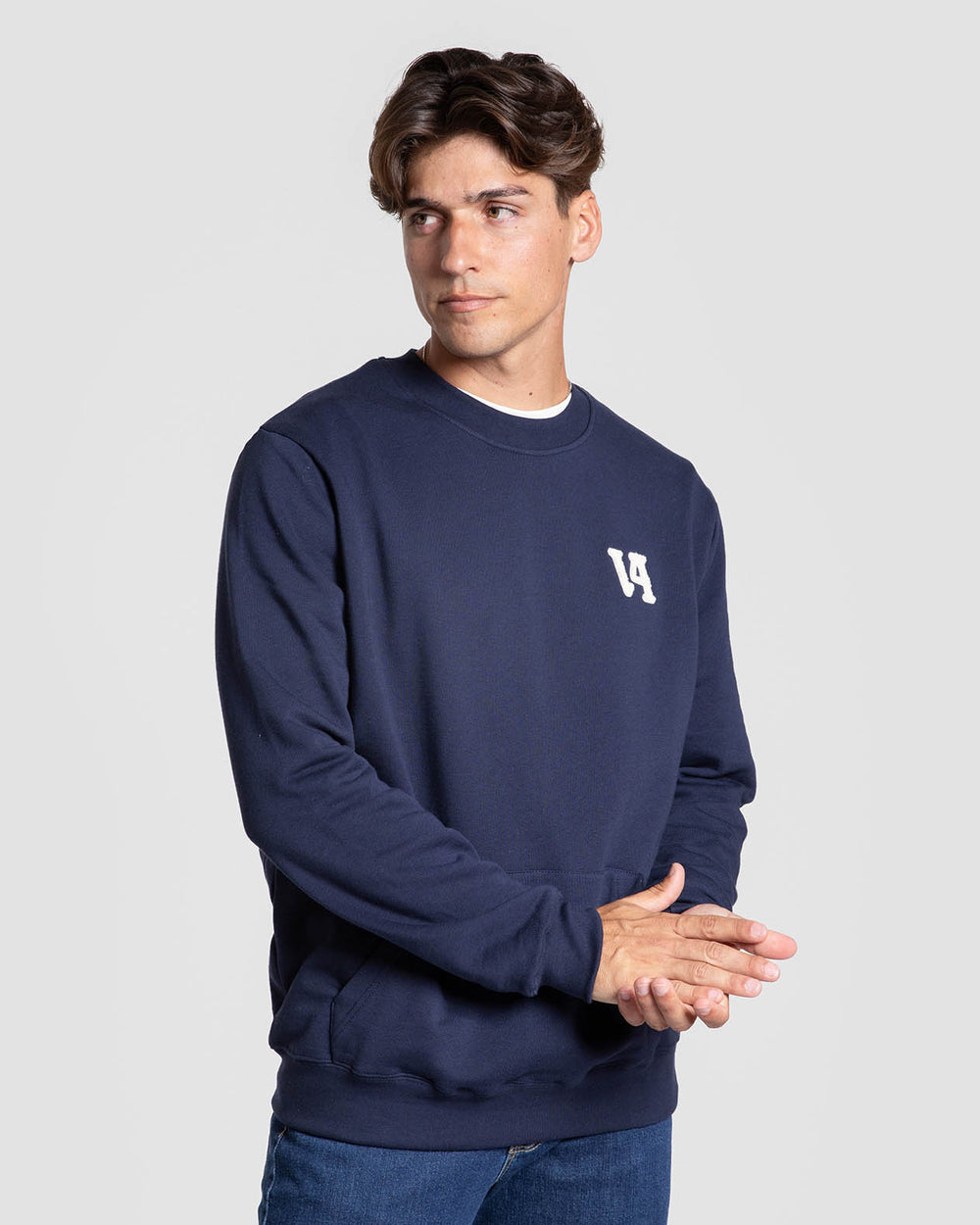 Sudadera de Cuello Redondo con Bolsillo Canguro SKU 0.34844