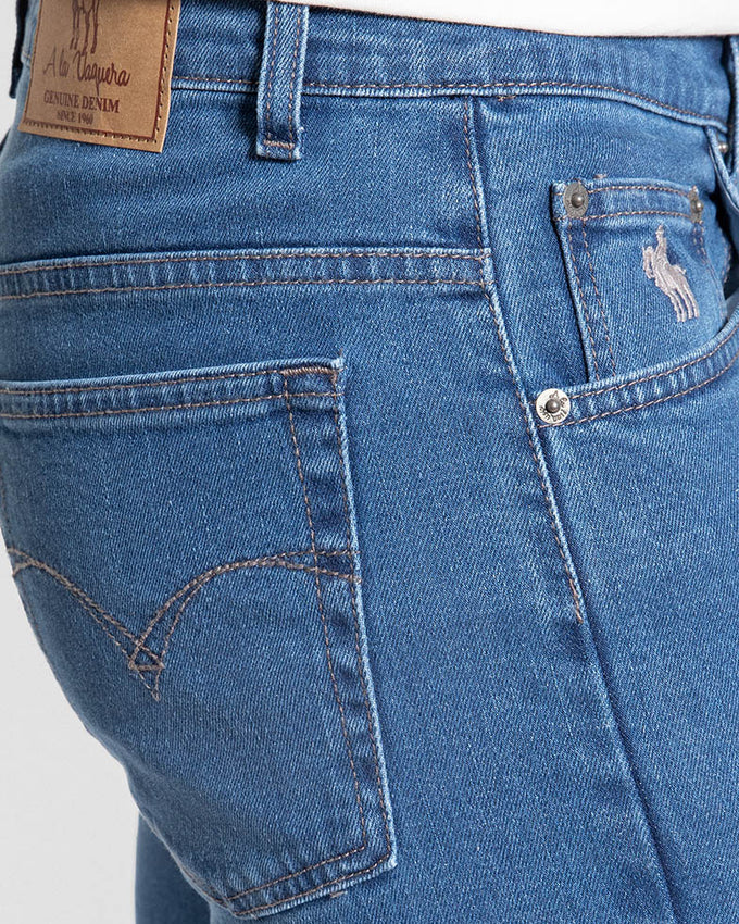 Pantalón Vaquero de cinco bolsillos SKU 0.10383