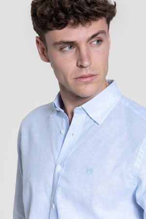 Camisa regular fit celeste SKU 0.33312