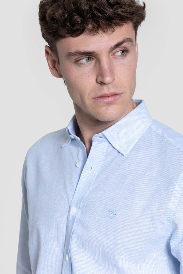 Camisa regular fit celeste SKU 0.33312