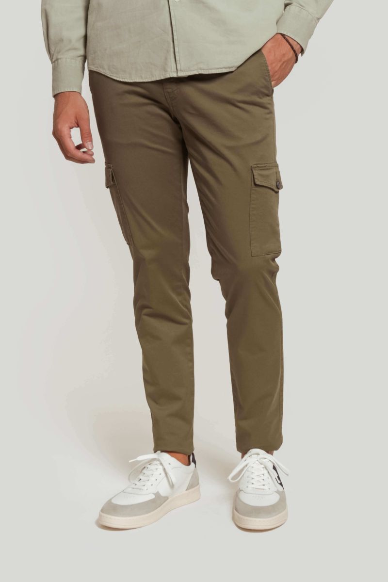 Chino Cargo Kaki SKU 0.11344