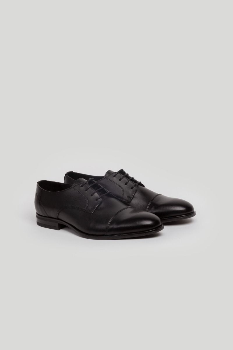 CHAUSSURE NOIRE À LACETS SKU 0.24439