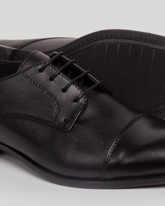 SAPATO SOCIAL PRETO COM CADARÇO SKU 0,24439