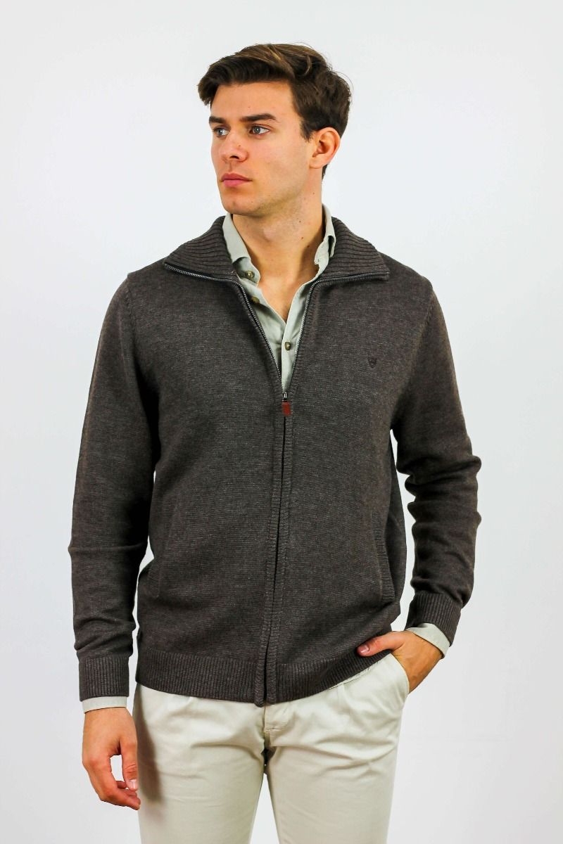 REBECA ESCUDO MARRON SKU 0.25563