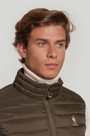 CHALECO PLUMA CABALLO KAKI SKU 0.26964