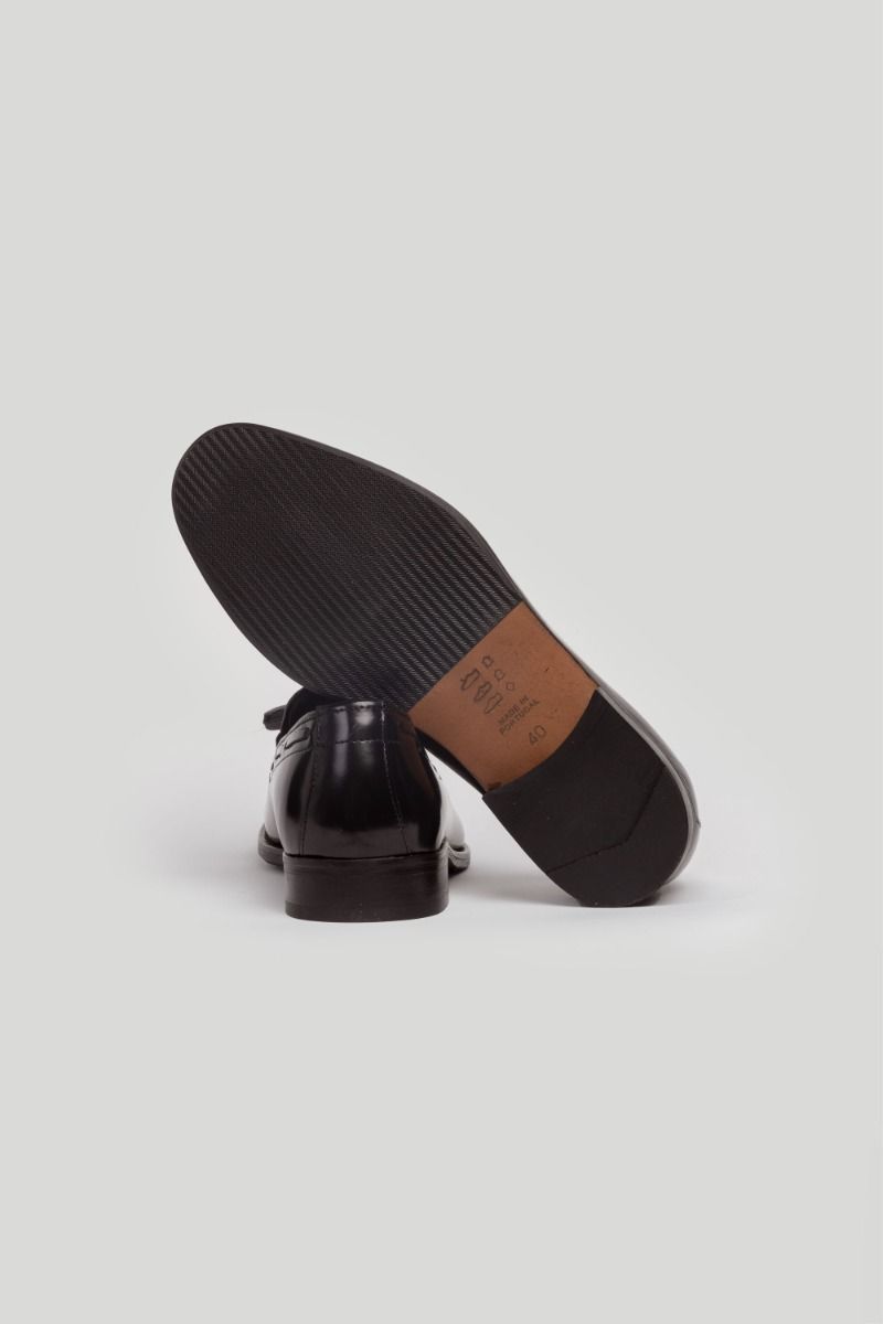 SAPATO SOCIAL COM BORLAS PRETAS SKU 0,27766