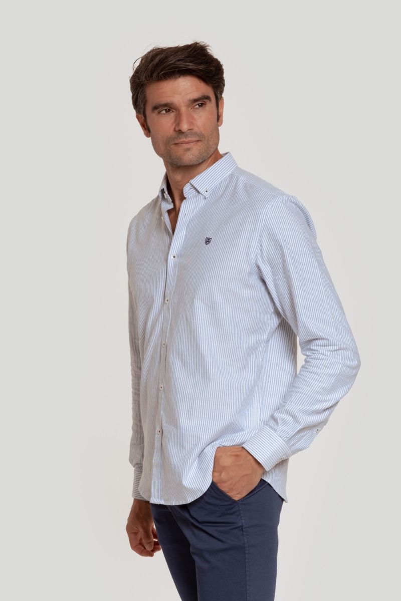 CAMISA RAYA FINA CELESTE SKU 0.29434