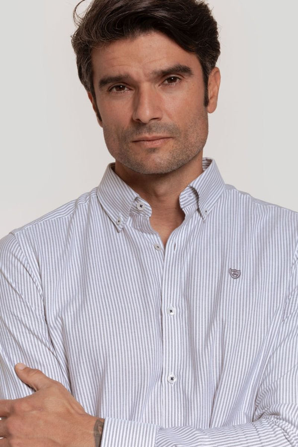 CAMISA RAYA FINA GRIS SKU 0.29434