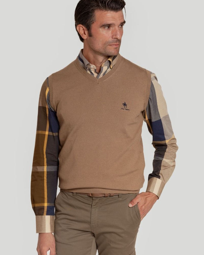 JERSEY SIN MANGAS BEIG SKU 0.29461