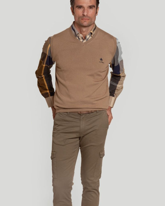 JERSEY SIN MANGAS BEIG SKU 0.29461