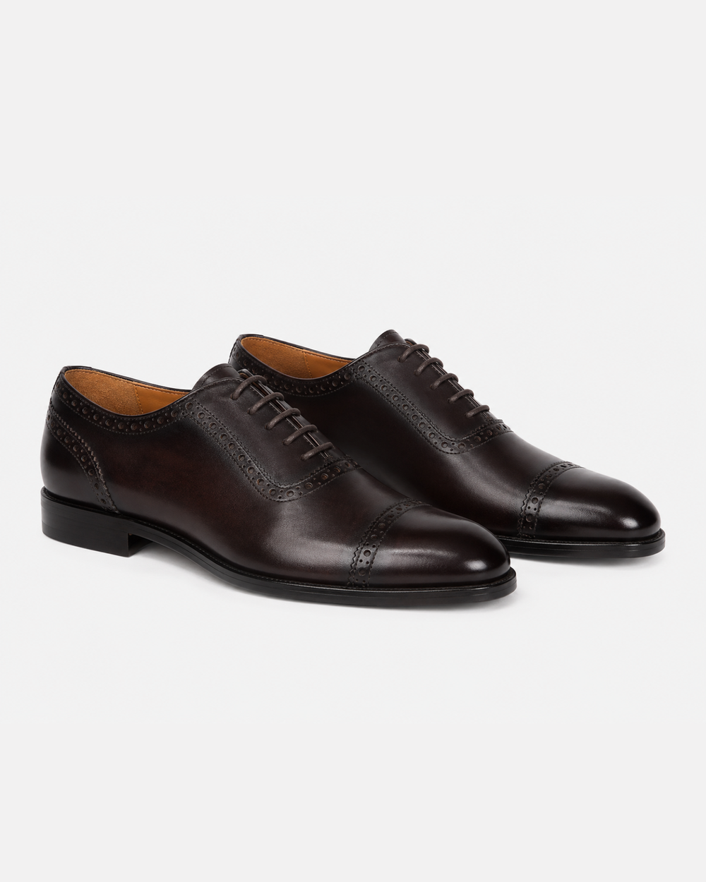 Zapato Oxford Perforado Marrón SKU 0.34843