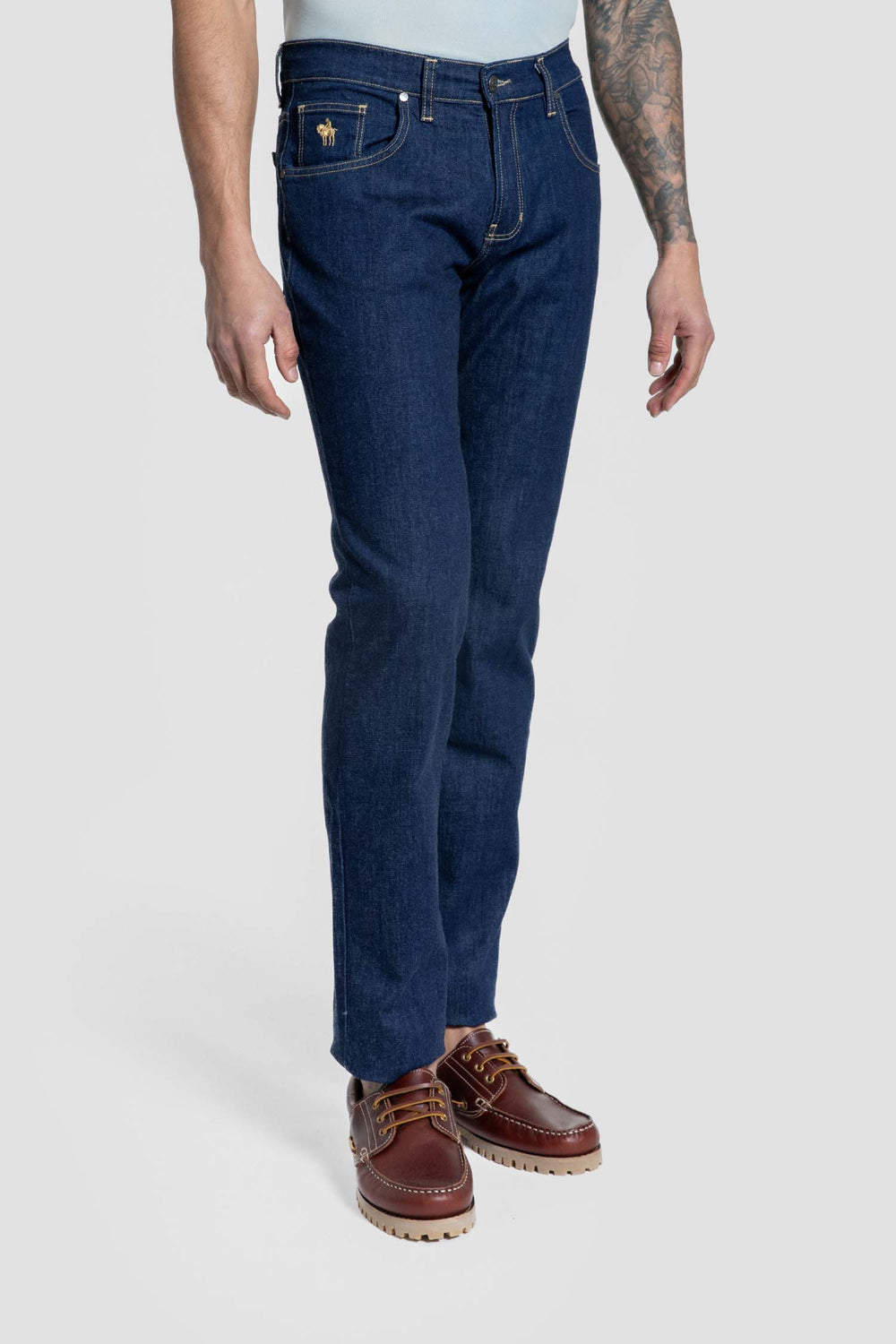 PANTALON VAQUERO CLASICO MOJADO SKU 0.00001