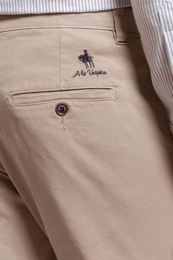 CHINO BASICO CAMEL SKU 0.00041