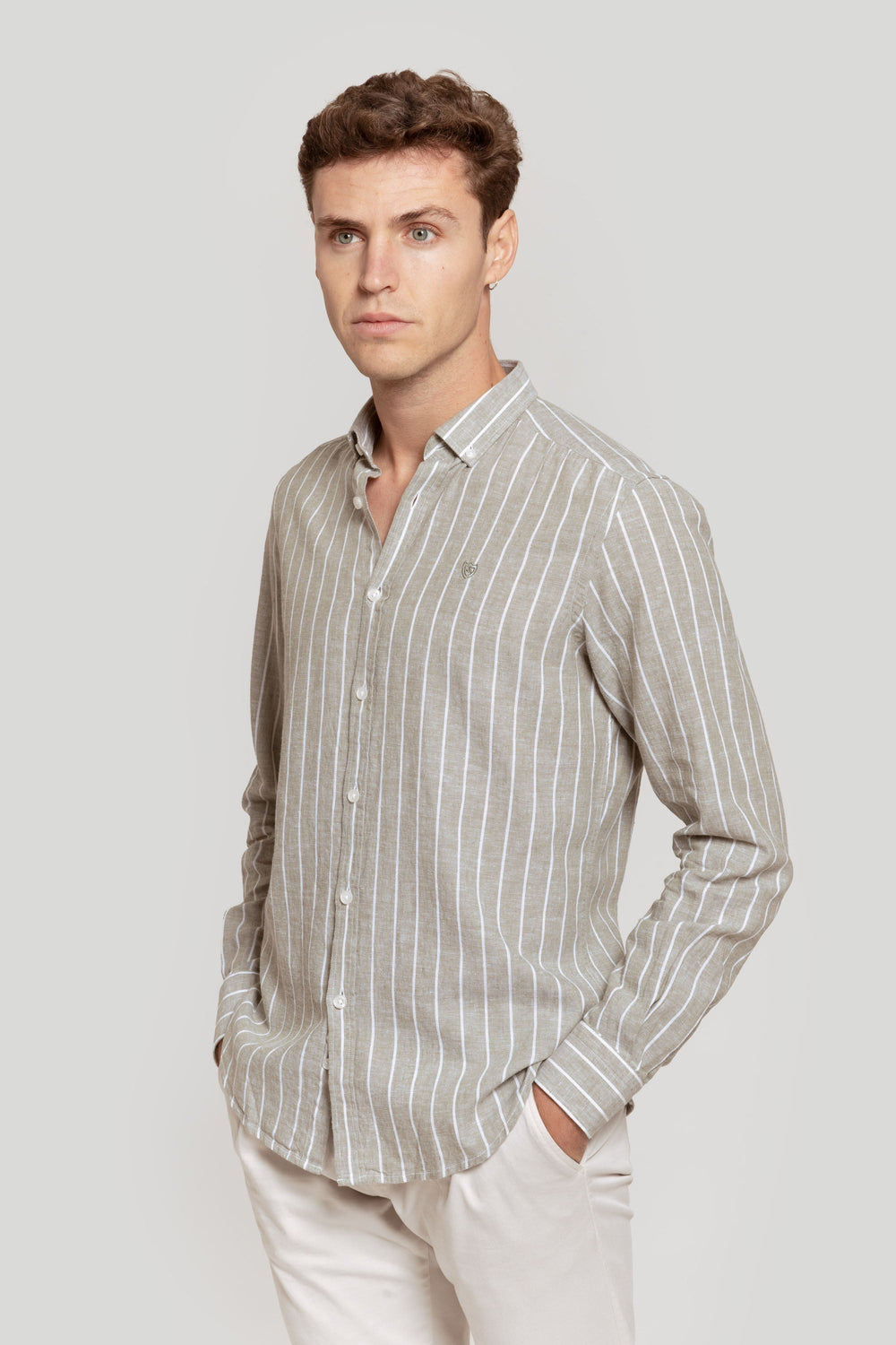 Camisa Raya Ancha Lino Kaki SKU 0.28109