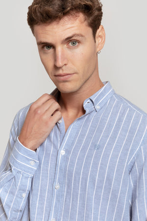 Camisa Raya Ancha Lino Celeste SKU 0.28109