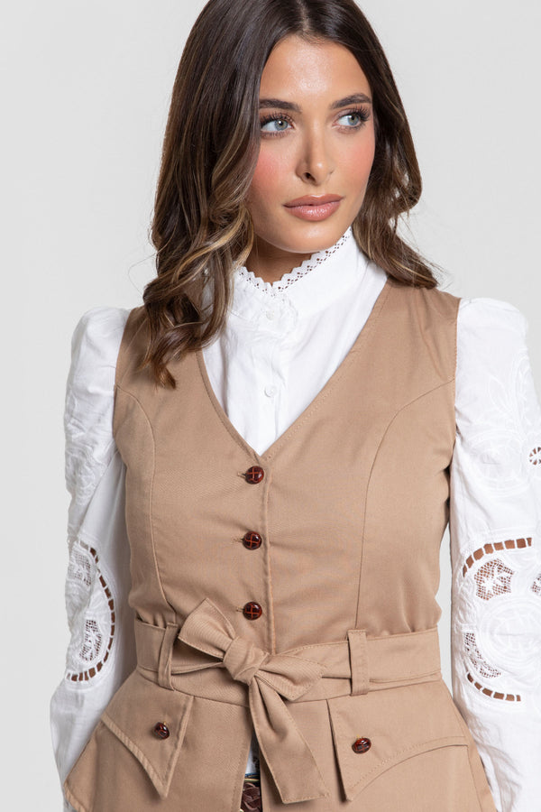 CHALECO ROMERIA CAMEL SKU 0.24421