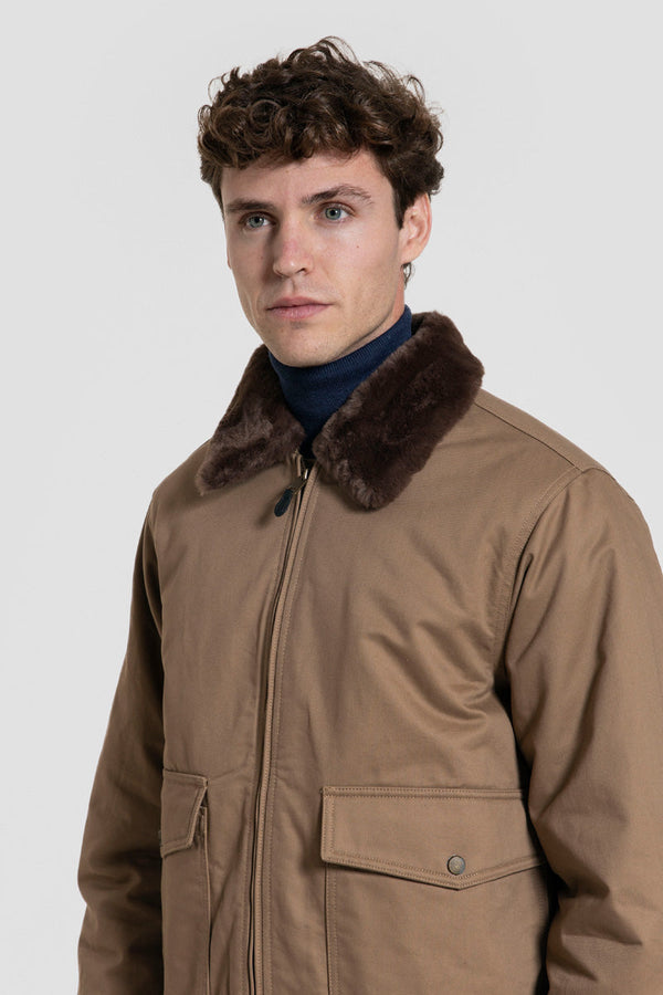 Cazadora camel Utility con Cuello Pelo  SKU 0.32675