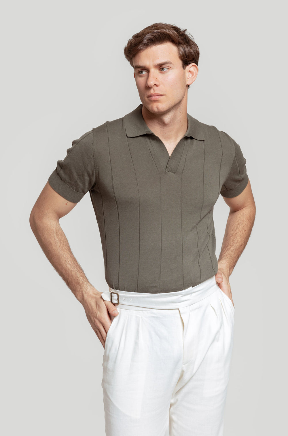 Polo de malha com listras simuladas cáqui SKU 0.30845