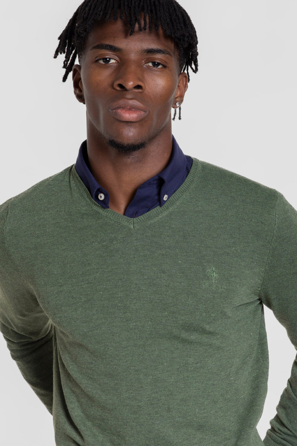 Jersey Cuello Pico Kaki - Raíces SKU 0.32017