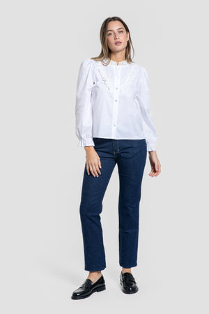 Blusa sra cuello redondo con puntilla calada SKU 0.33295