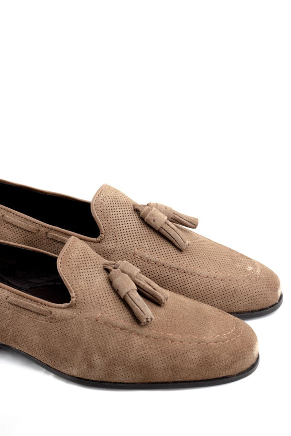 SAPATO CLÁSSICO CAMELO COM BORLA PERFURADA SKU 0,24758