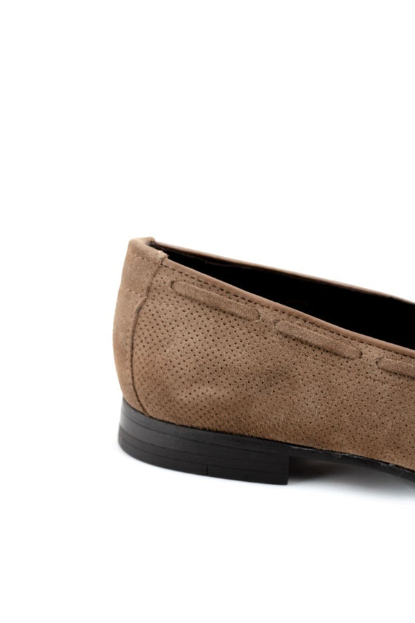 SAPATO CLÁSSICO CAMELO COM BORLA PERFURADA SKU 0,24758